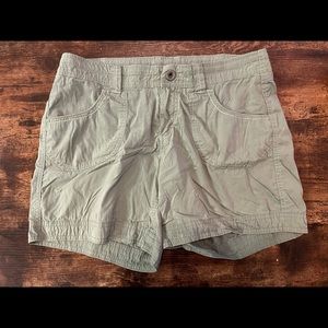 Kuhl Size 8 Active Short with Pockets, Quick Dry, Olive Green